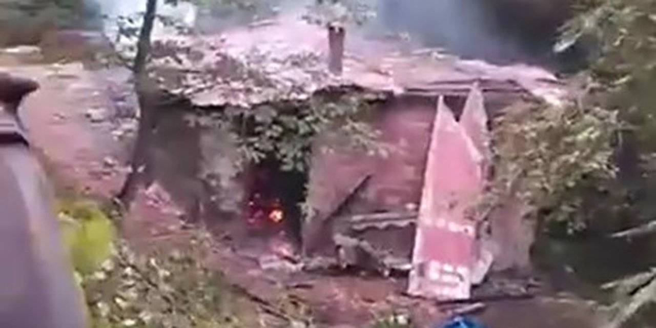 Ordu'da tüp patlayan ev alevlere teslim oldu, 3 kişi yaralandı
