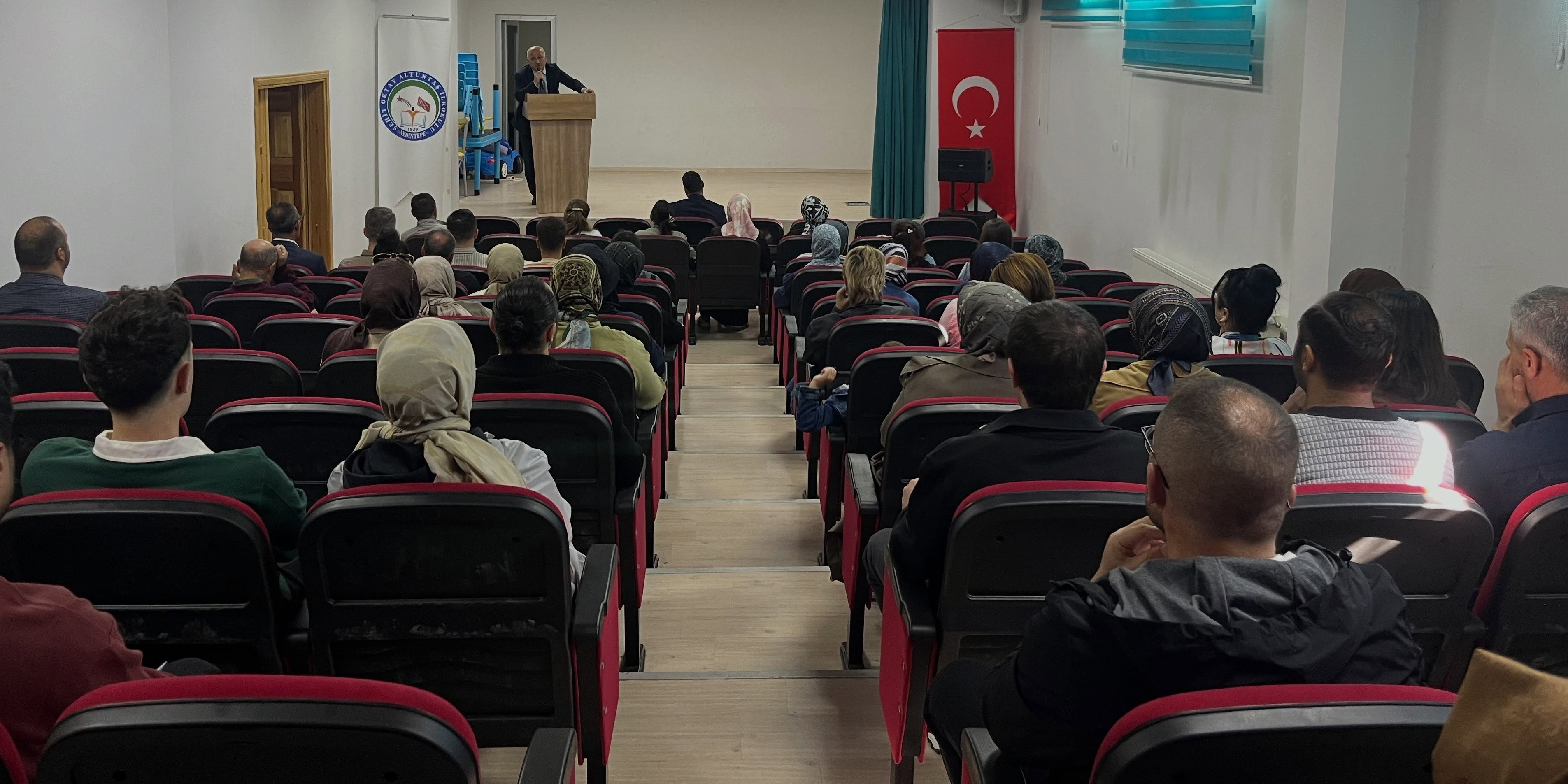 Aydıntepe’de yeni eğitim yılı öncesi zümre toplantısı yapıldı