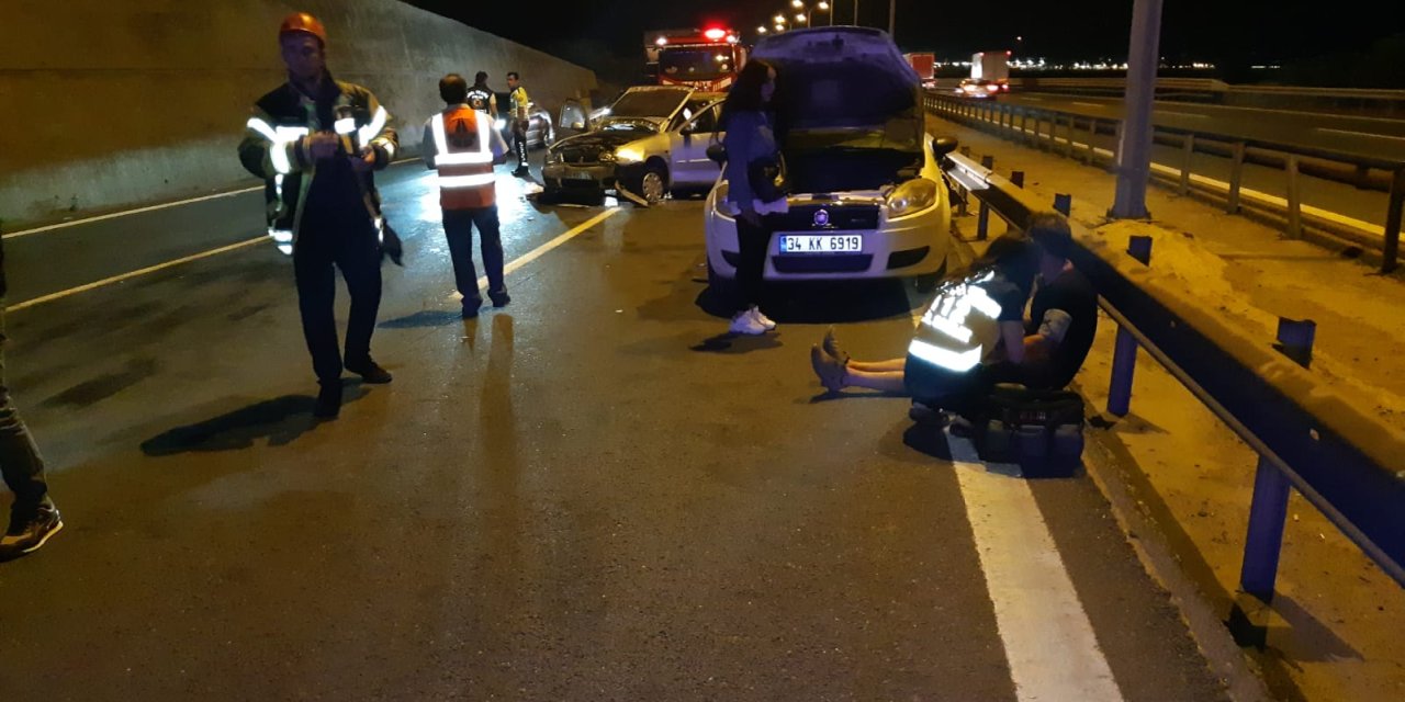 Tem'de Zincirleme Kaza; Kalbi Duran Bebek Yeniden Hayata Döndürüldü, 5 Yaralı