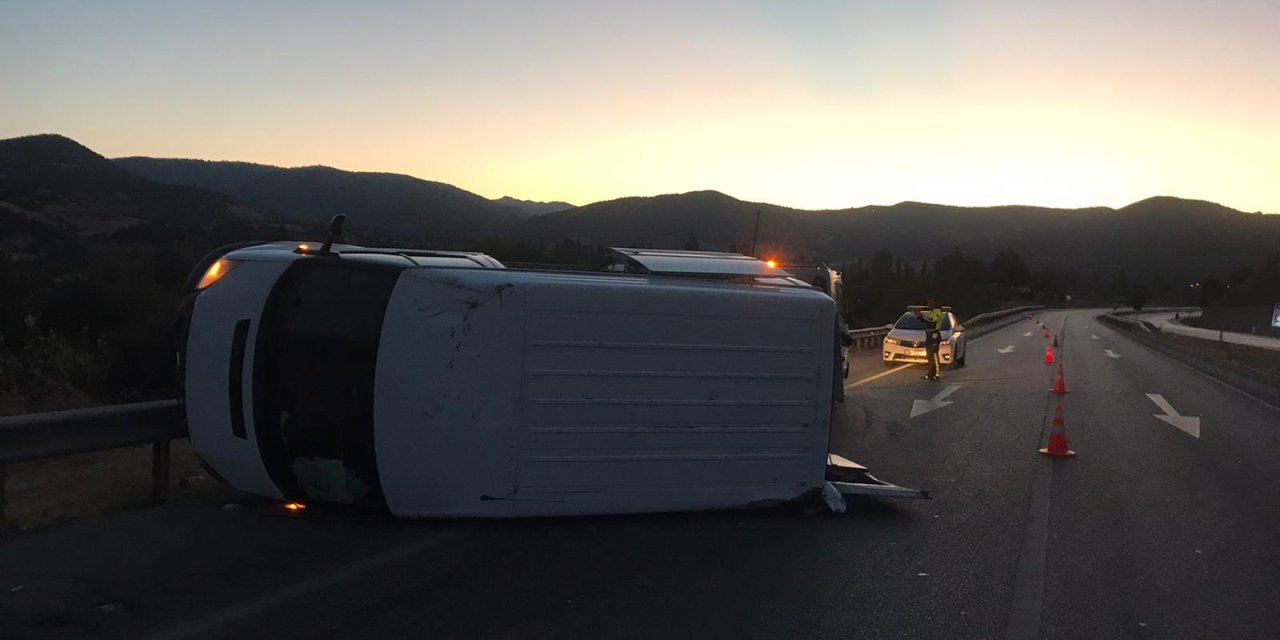 Çorum'da Cenaze Yolunda Kaza: 1'i Çocuk 10 Yaralı