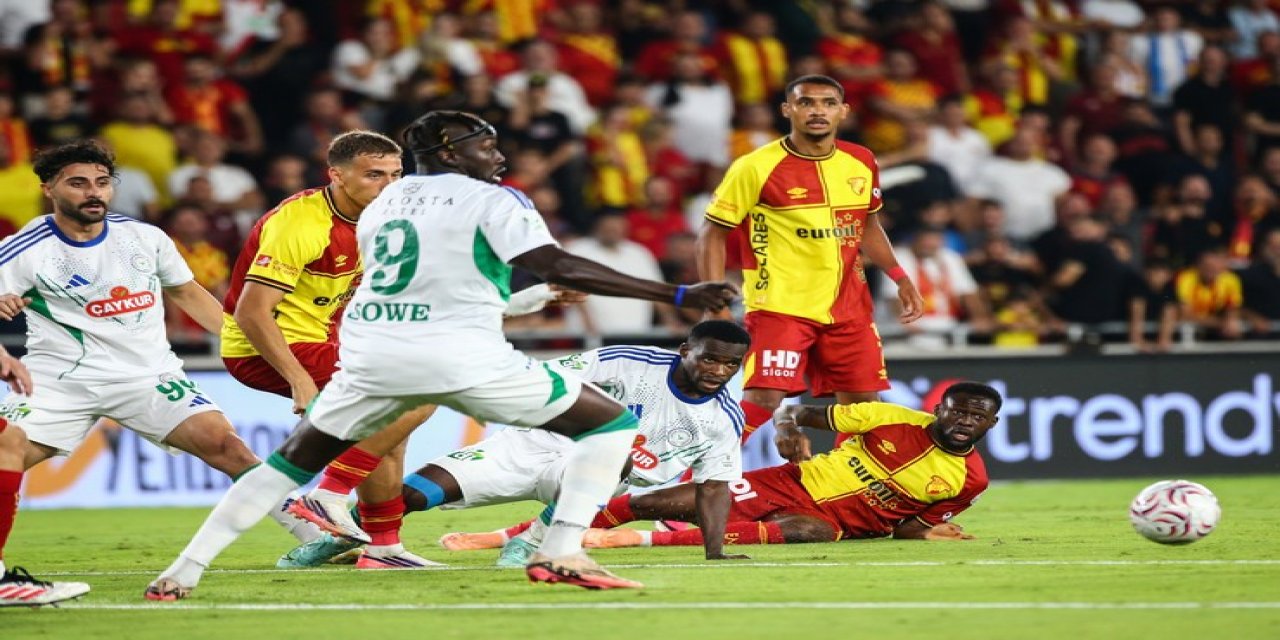 Çaykur Rizespor İzmir'de 2-1'i Buldu Ama Galibiyeti 90+4'te Kaçırdı!