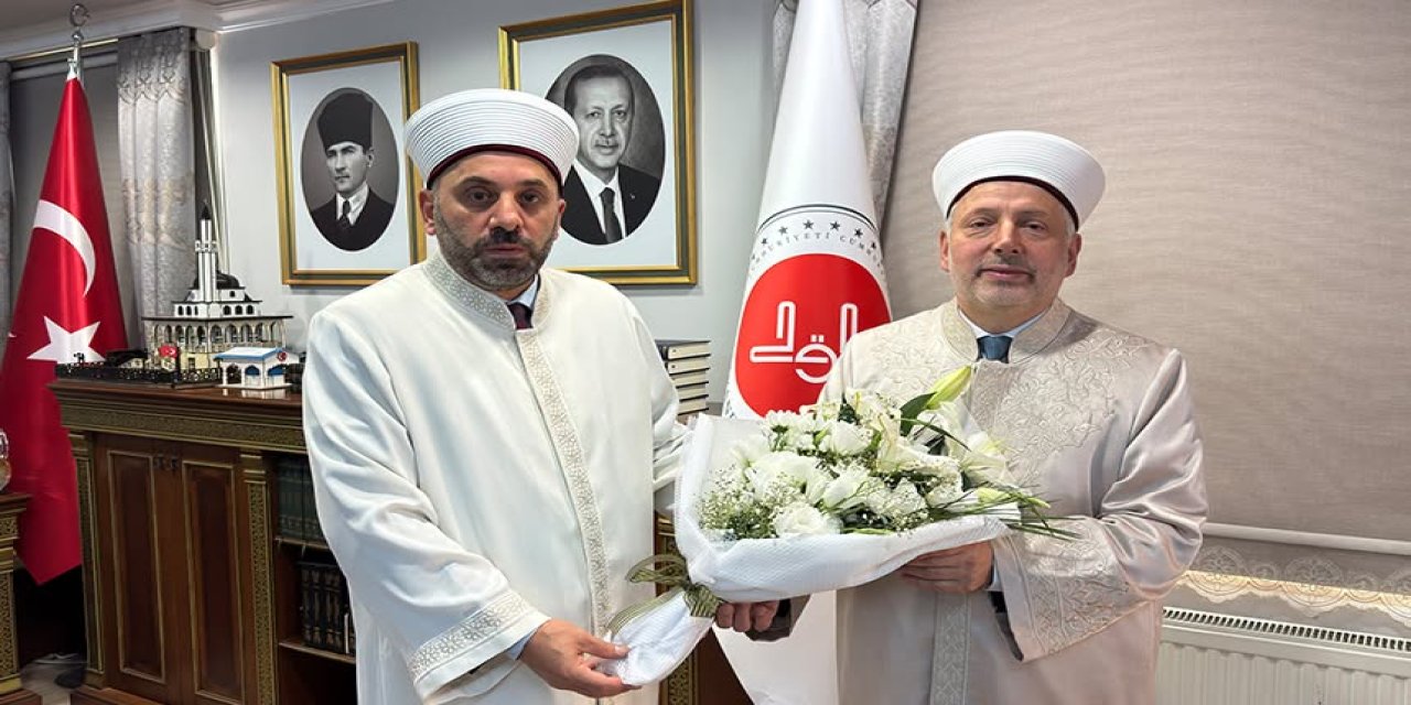 Rize İl Müftülüğünde Bayrak Değişimi: İlyas Yılmaztürk Görevine Başladı