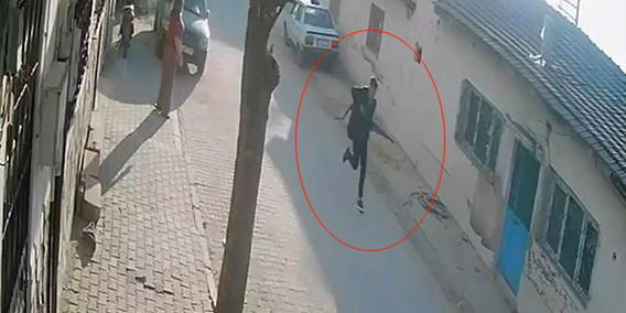 Turgutlu’da okul önünde silahlı saldırı: 10 öğrenci yaralandı
