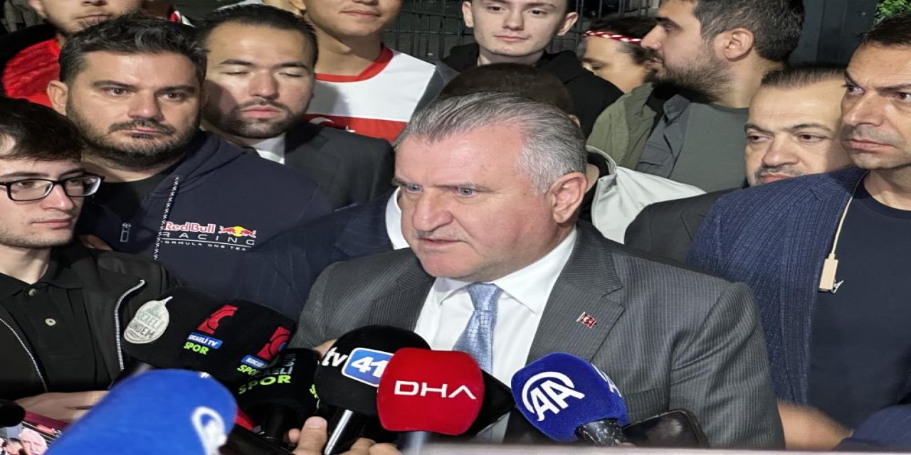 Gençlik ve Spor Bakanı Bak, Türkiye-Fransa maçını değerlendirdi