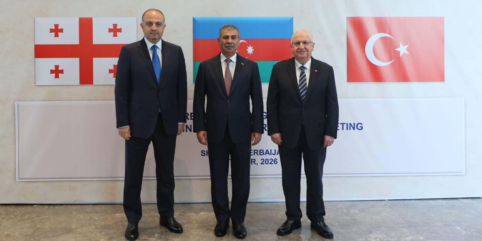 Azerbaycan, Gürcistan ve Türkiye savunma bakanları Şuşa'da bir araya geldi