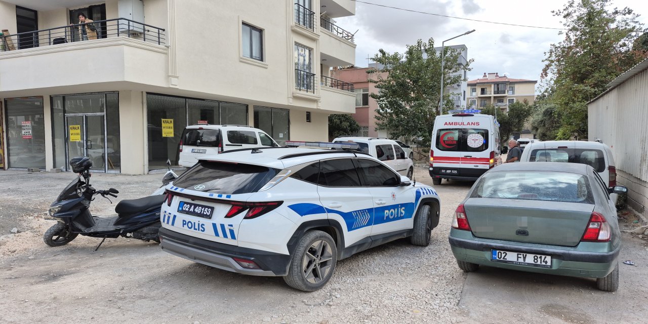 Kardeşler arasındaki tartışma bıçaklı kavgaya dönüştü: 1 yaralı