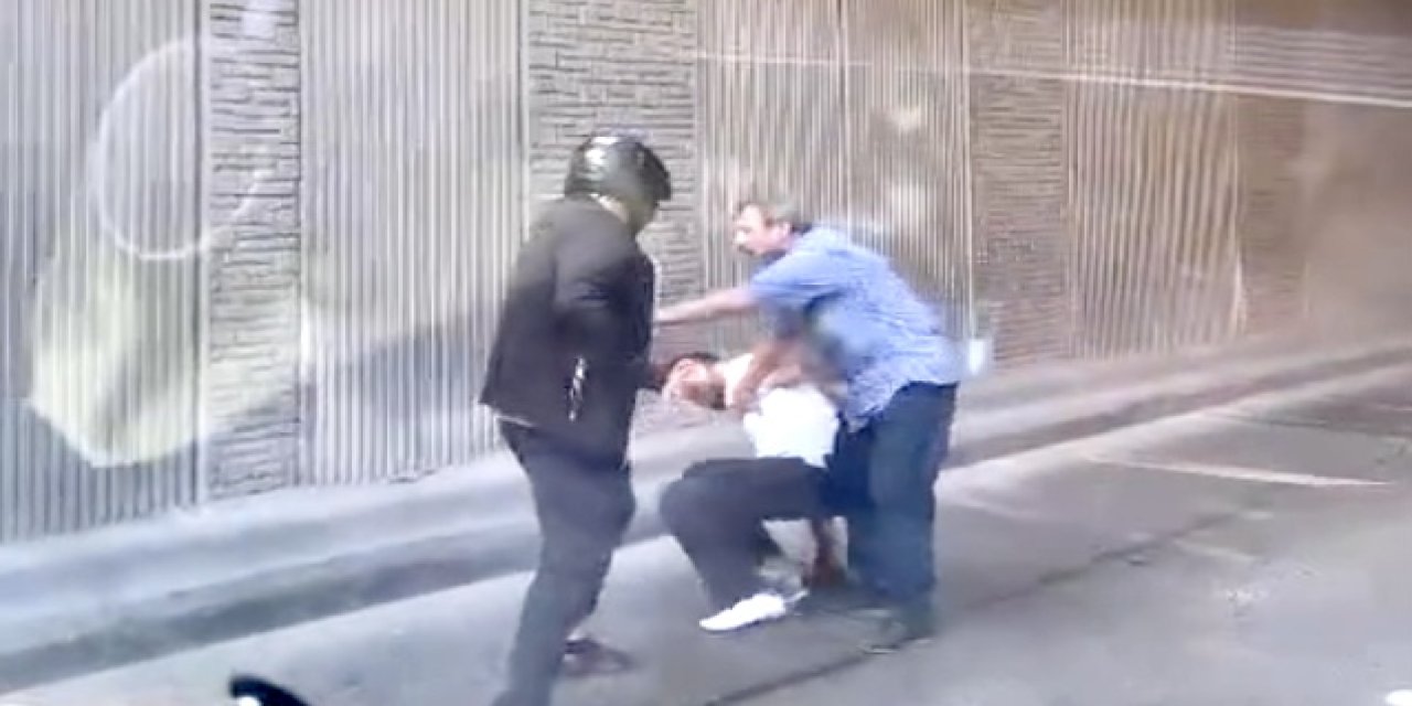 Avcılar'da Trafikte Ters Yön Kavgası: Tekme Tokat Birbirine Saldırdılar