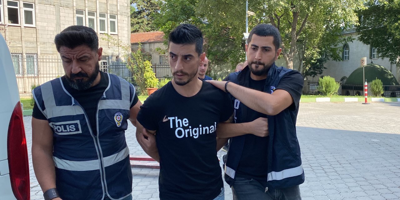 Eşinin Ameliyattaki Ölümü Nedeniyle Ceza Alan Doktoru Kaçıran Şüpheli, Adliyede