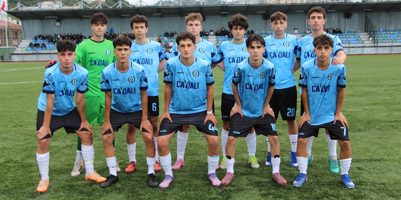 Rize Belediyespor U16 Sahasında Puanı Kaptırdı: 1-2