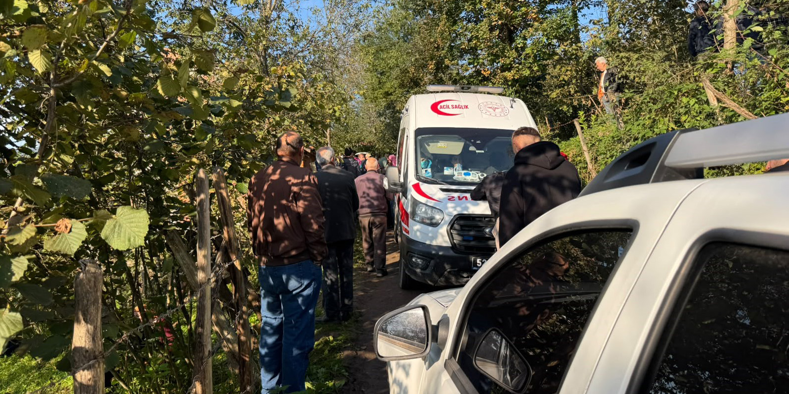 Husumetlileri tarafından önce oğlu, sonra kendi öldürüldü