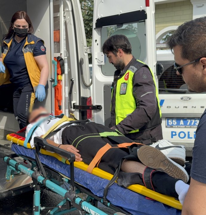 Samsun’da otomobille çarpışan motosikletin 17 yaşındaki sürücüsü yaralandı