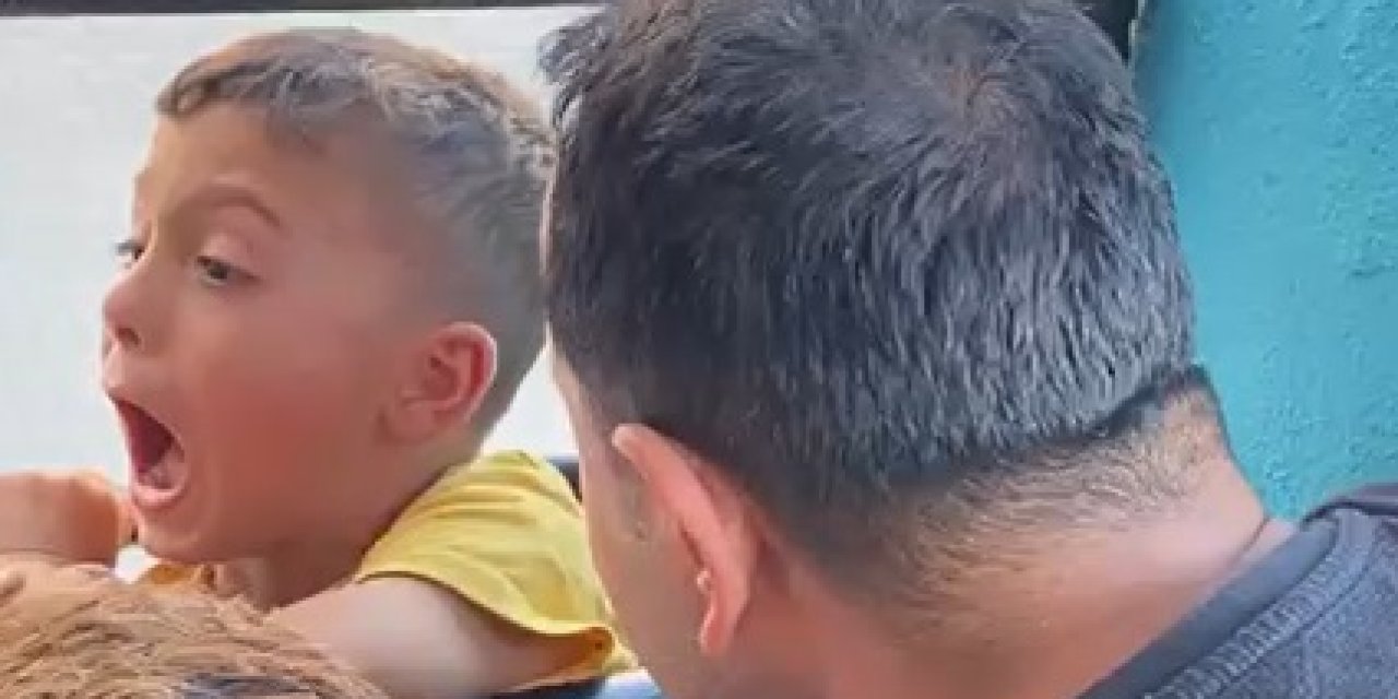 Başı Ve Kolları Korkuluklara Sıkışan Çocuğu İtfaiye Kurtardı