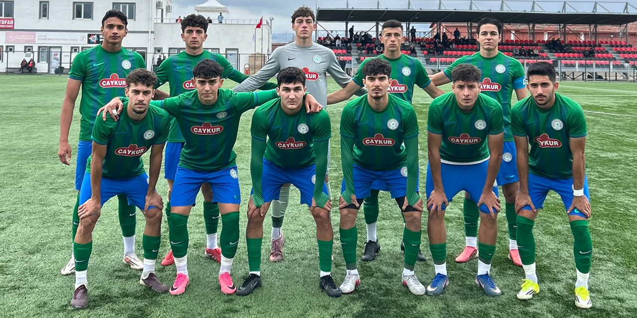 Çaykur Rizespor U19'dan İnanılmaz Geri Dönüş: 10 Kişiyle 2-0'dan 2-2'ye