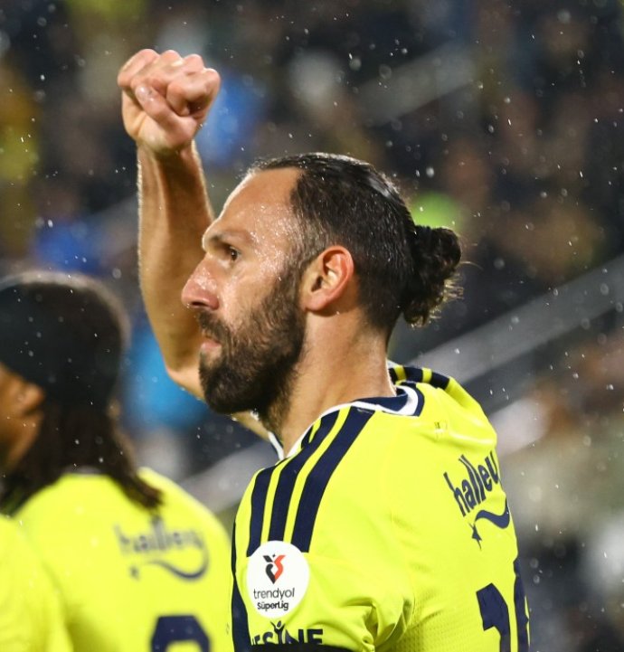 Vedat Muriqi, 7. golüne ulaştı