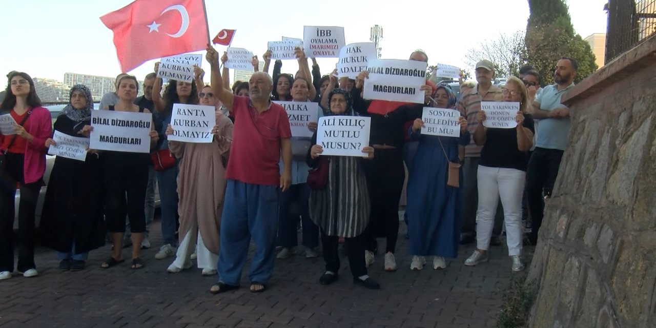 Maltepe'de 'çürük' Sitede Protesto; Ek Süre Verildi