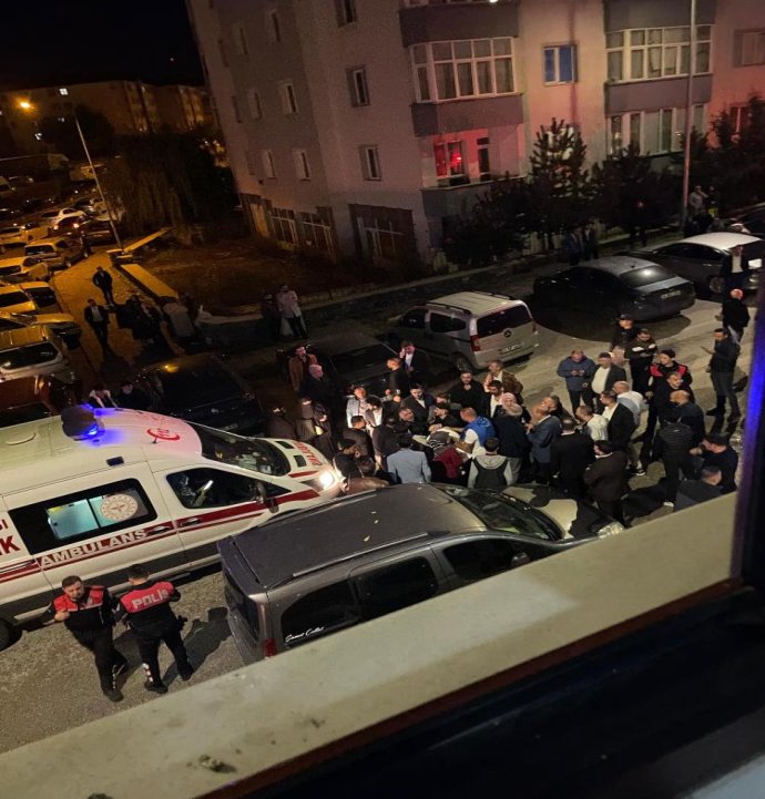 Erzurum'da düğünde bıçaklı kavga: 1'i ağır 3 yaralı