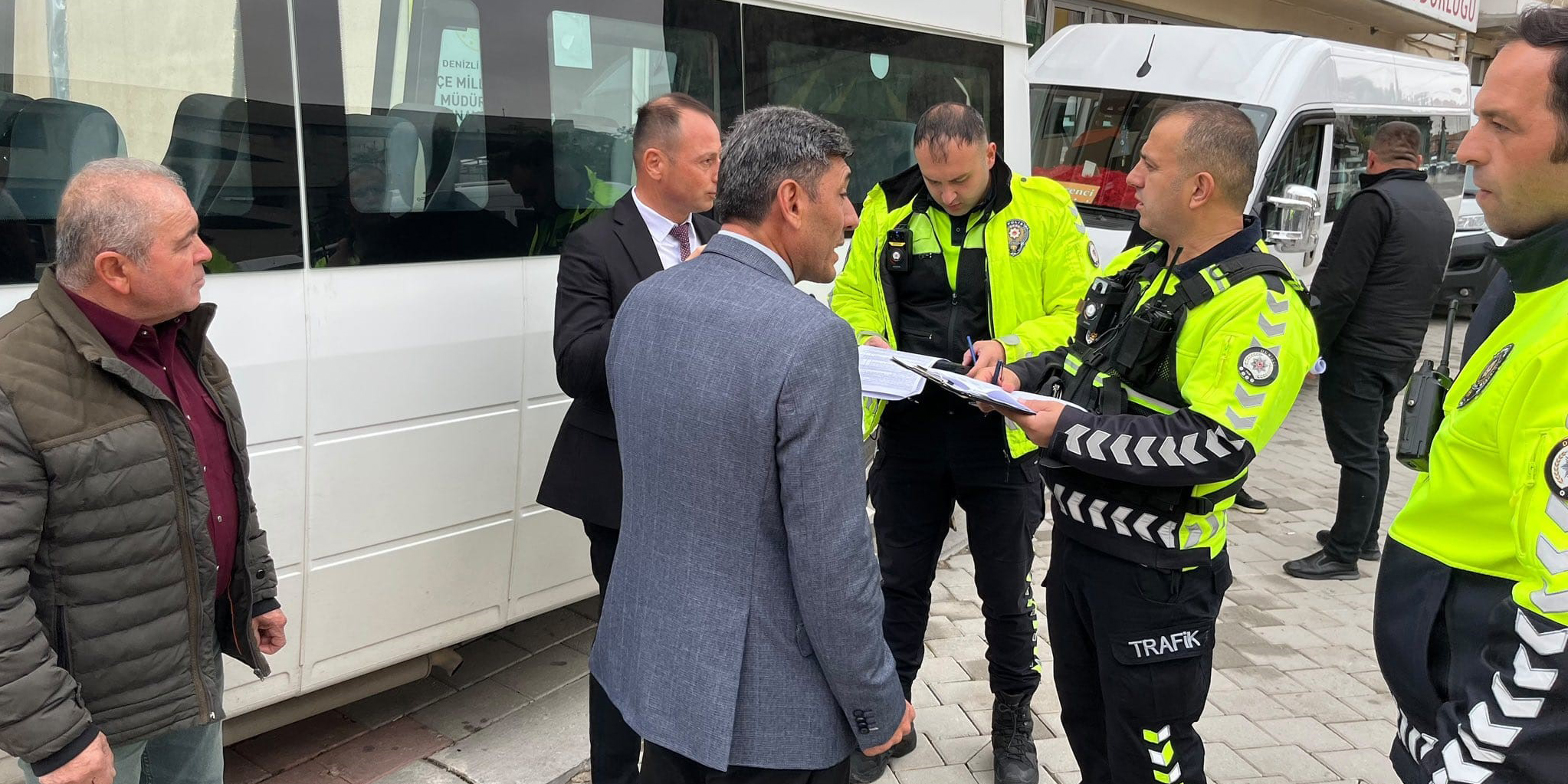 Öğrenci güvenliği için servisler tek tek denetlendi
