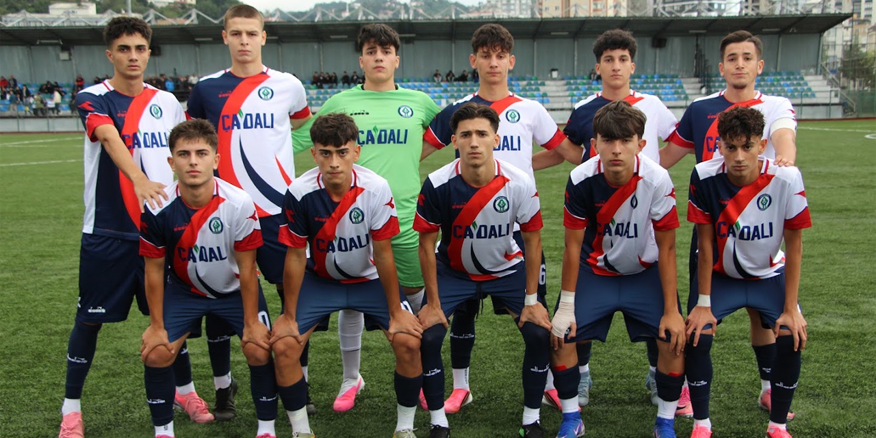 Rize’de Tansiyon Yükseldi: Gol Çıkmadı, 4 Kırmızı Kart Çıktı