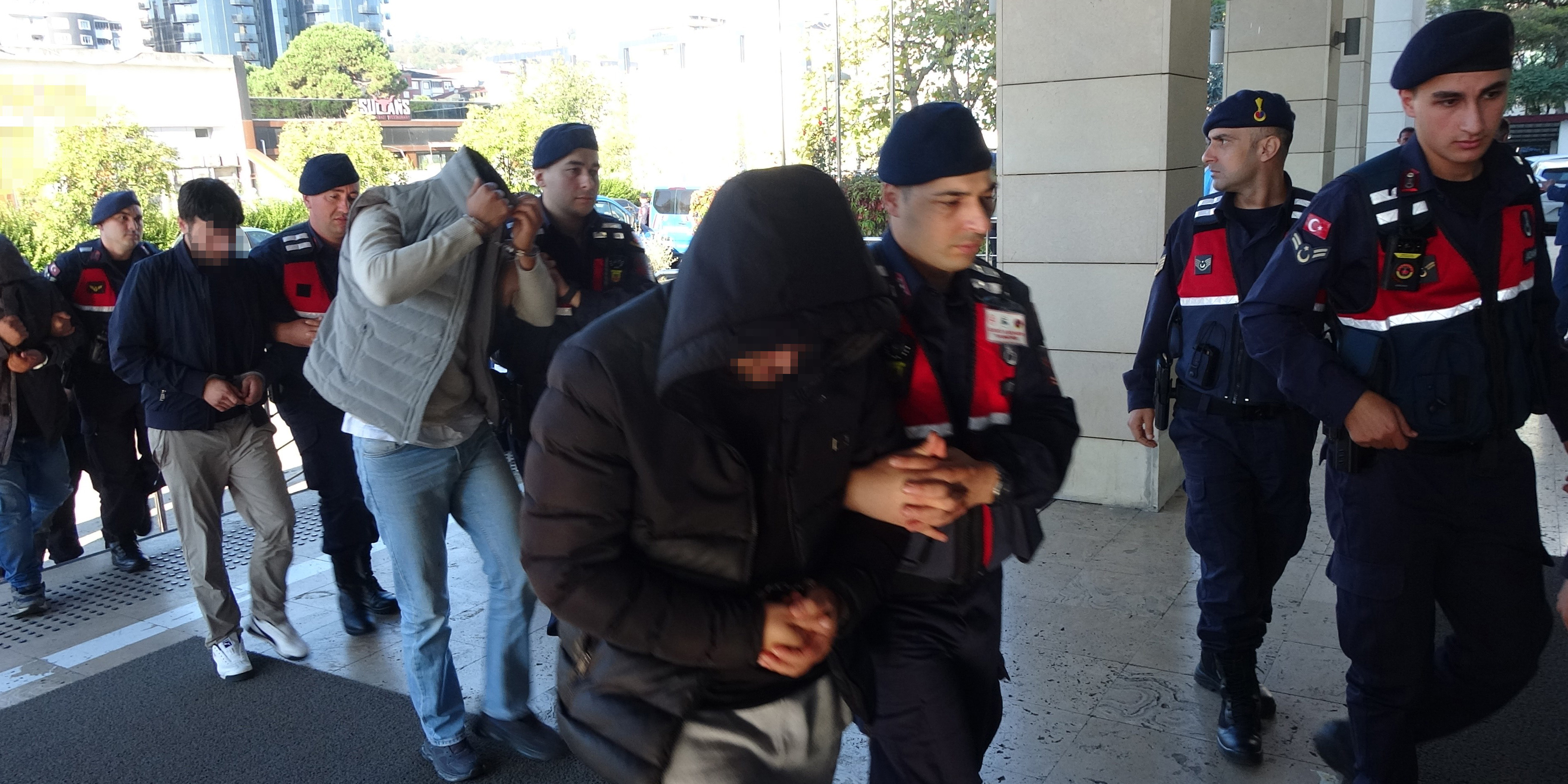 Trabzon merkezli 6 ilde siber suç operasyonu: 22 şüpheli adliyeye sevk edildi