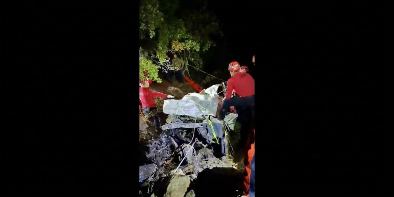 Mantar dönüşü feci kaza: Uçuruma yuvarlanan otomobilde 4 ölü, 1 yaralı