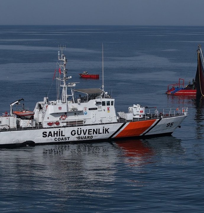 Sahil Güvenlik'ten balıkçılara palamut denetimi