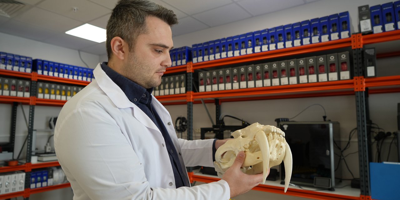 OMÜ'de hayvanların anatomik yapıları üç boyutlu yazıcıyla üretiliyor, eğitimde kullanılıyor