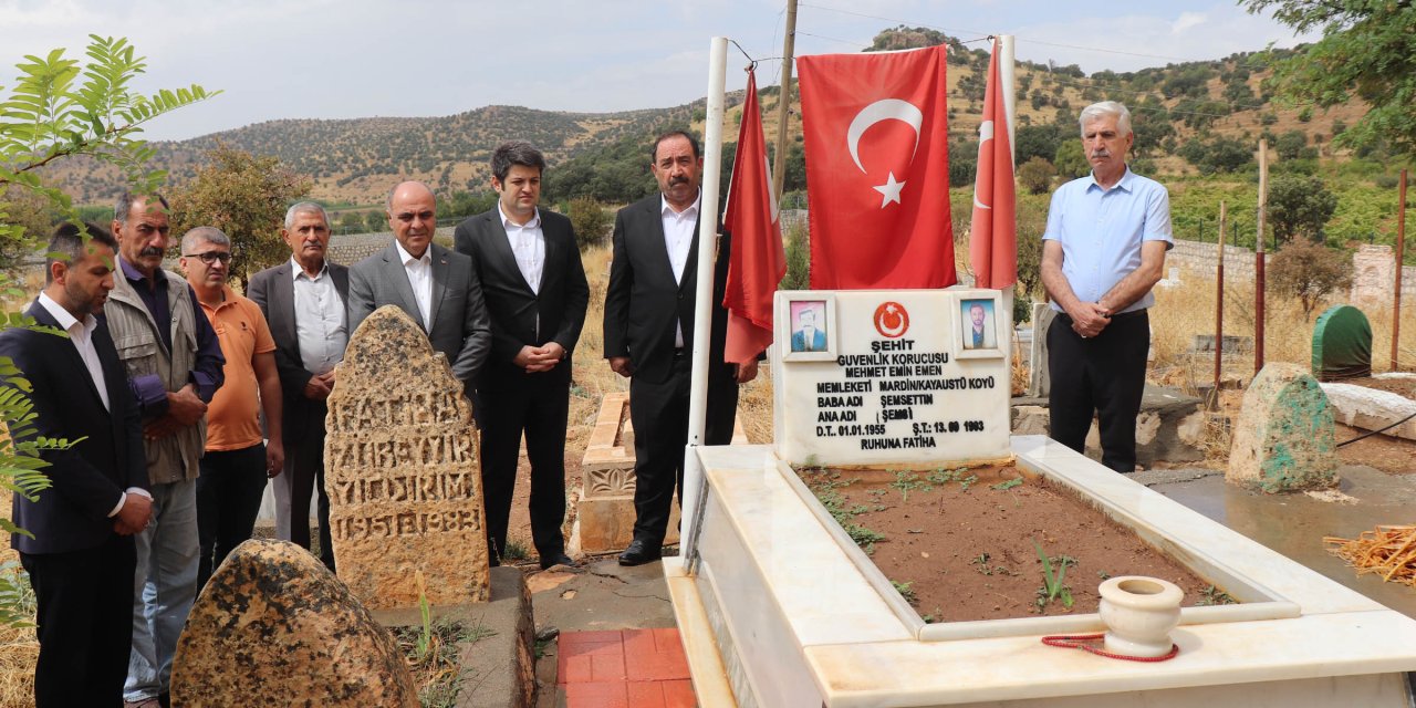 26 Yıl Arayla Aynı Günde, Aynı Yaşta Şehit Olan Güvenlik Korucusu Baba Ve Oğlu Anıldı