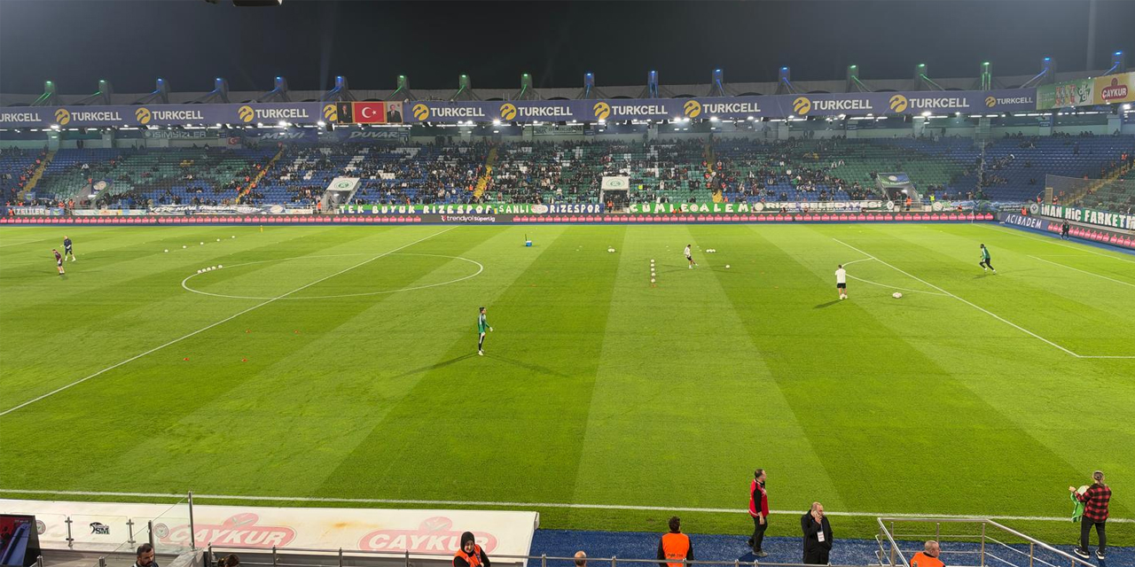 Karadeniz Derbisinde İlk 11’ler Açıklandı: Çaykur Rizespor - Trabzonspor Derbisi İlk 11 Kadroları