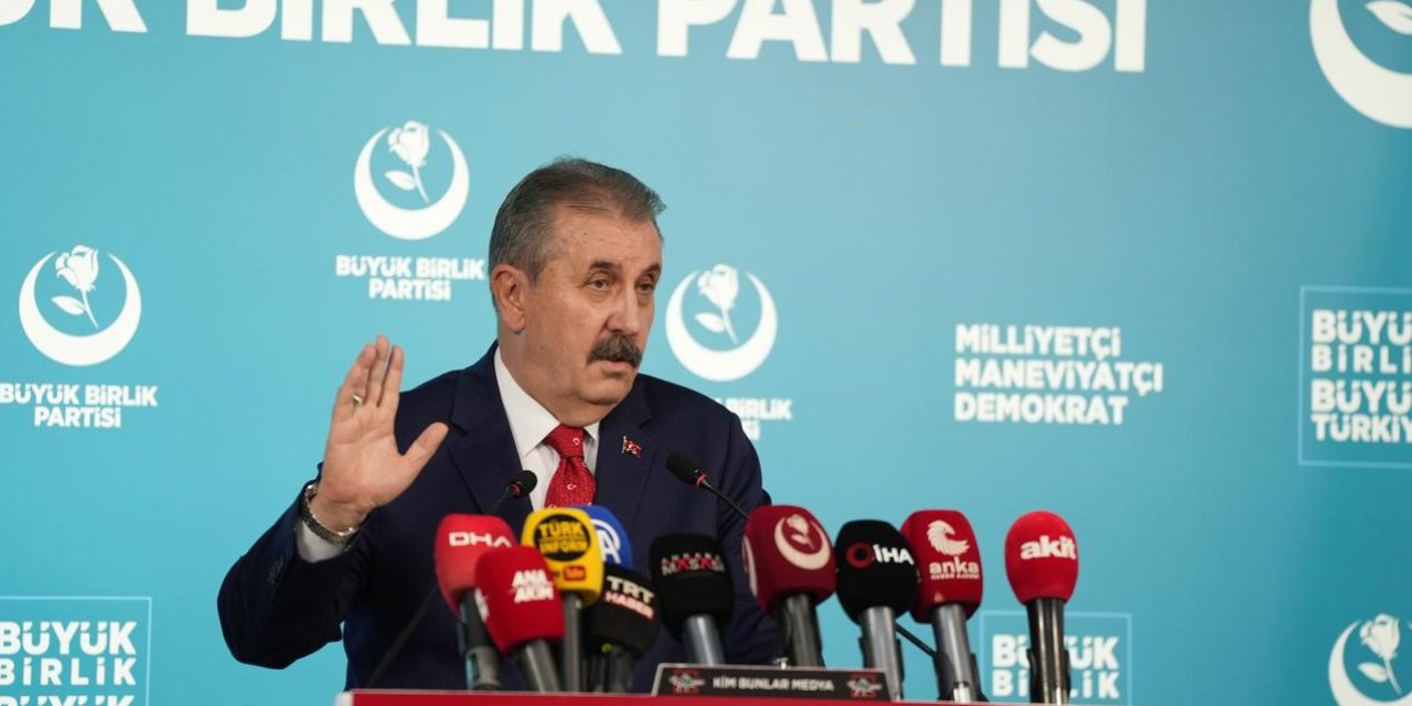 BBP Genel Başkanı Destici: "Türk dünyası birlikte inşa edilecek bir geleceğin ve ulaşacak kızıl elmanın adıdır"