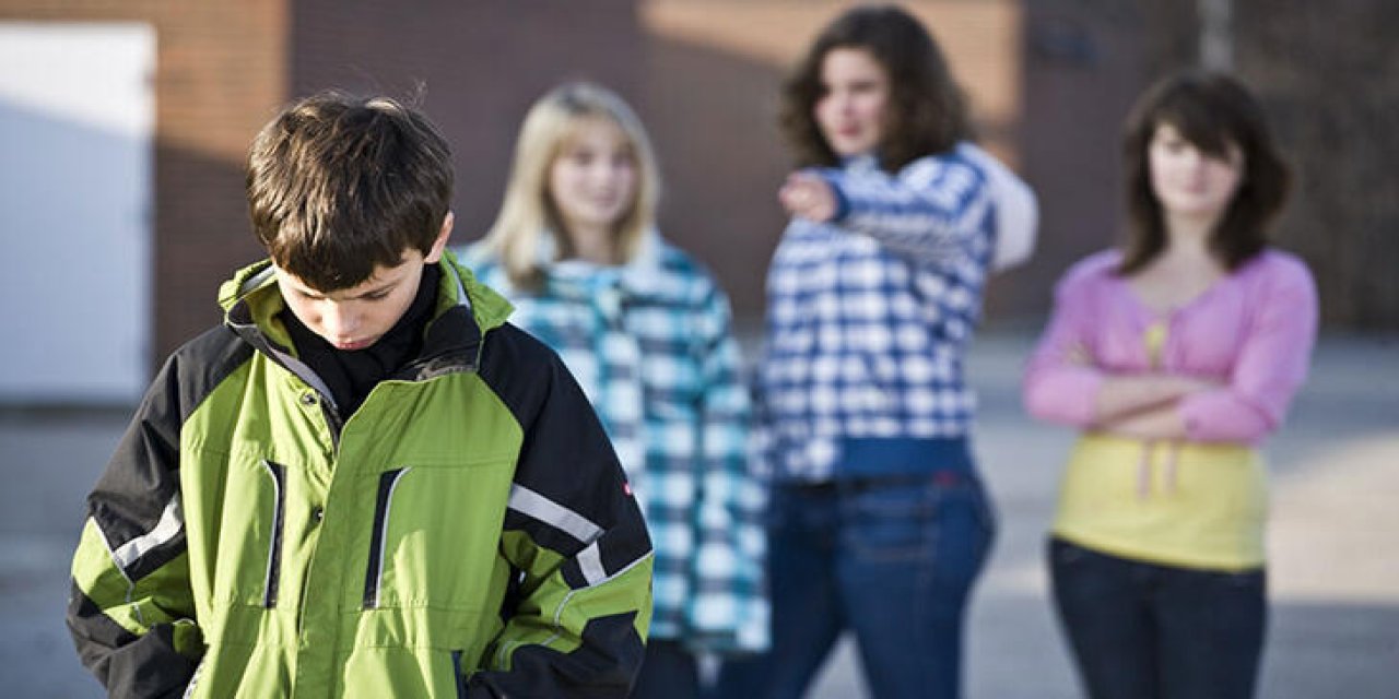 Okulda Akran Zorbalığına Dikkat.. Hızlıca Harekete Geçin