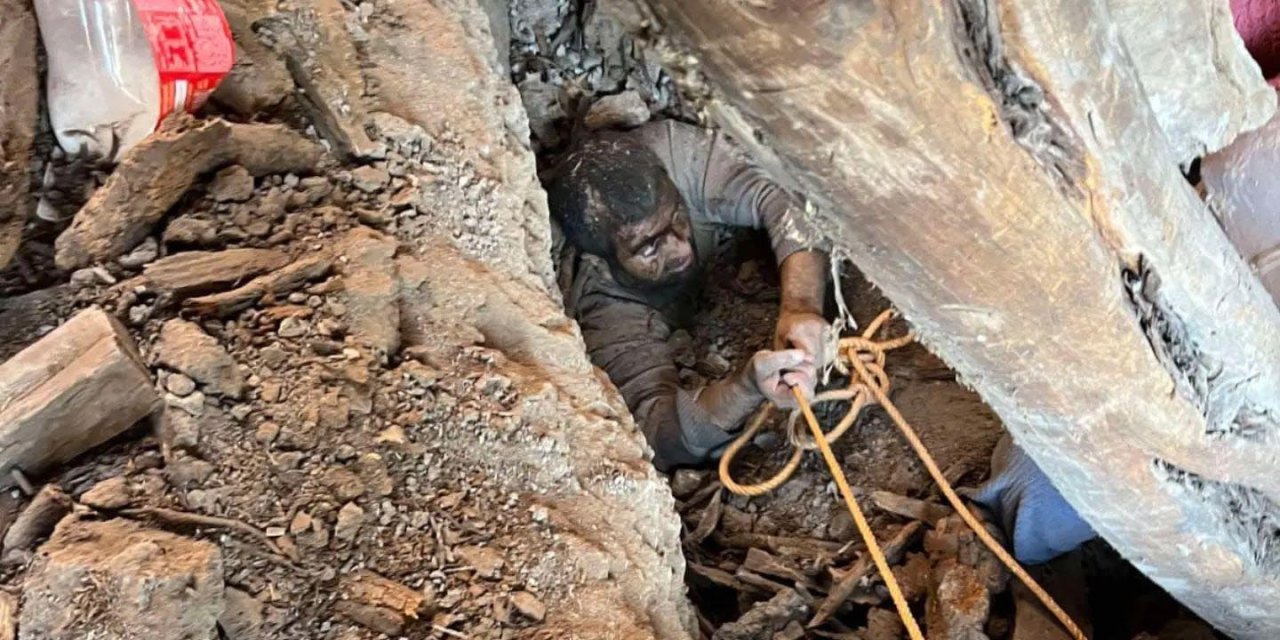 Ahırda Güçlendirme Çalışması Yaparken Göçük Altında Kaldı