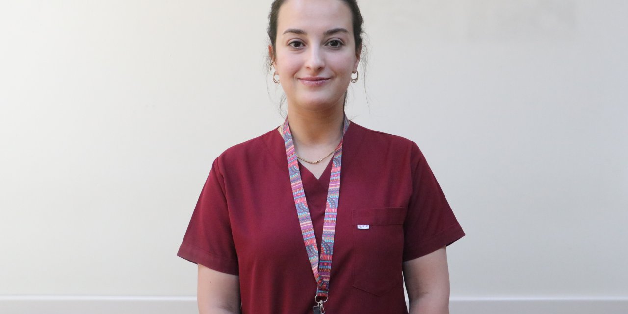 Elif Hemşire, Lenfomayı Yendiği Hastanede Hastaların Ümidi