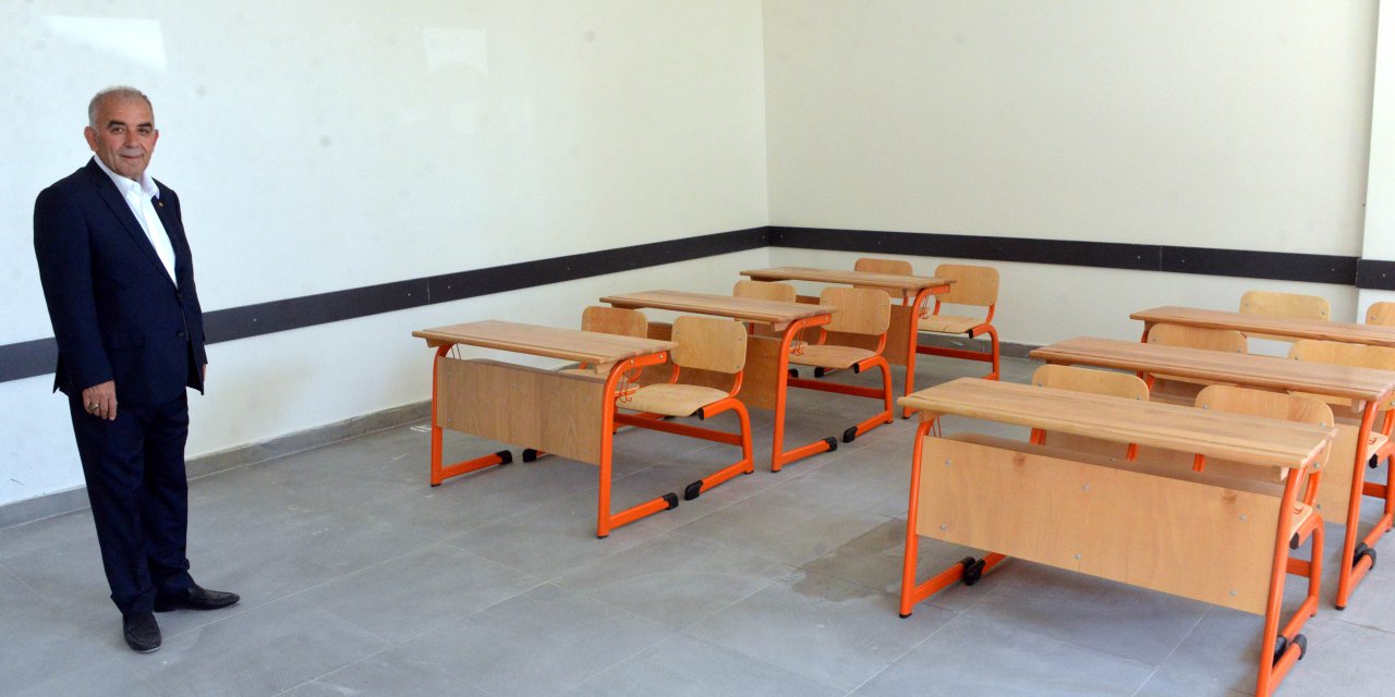 Depremin Merkez Üssünde Yapılan İlk Okul Törenle Açıldı