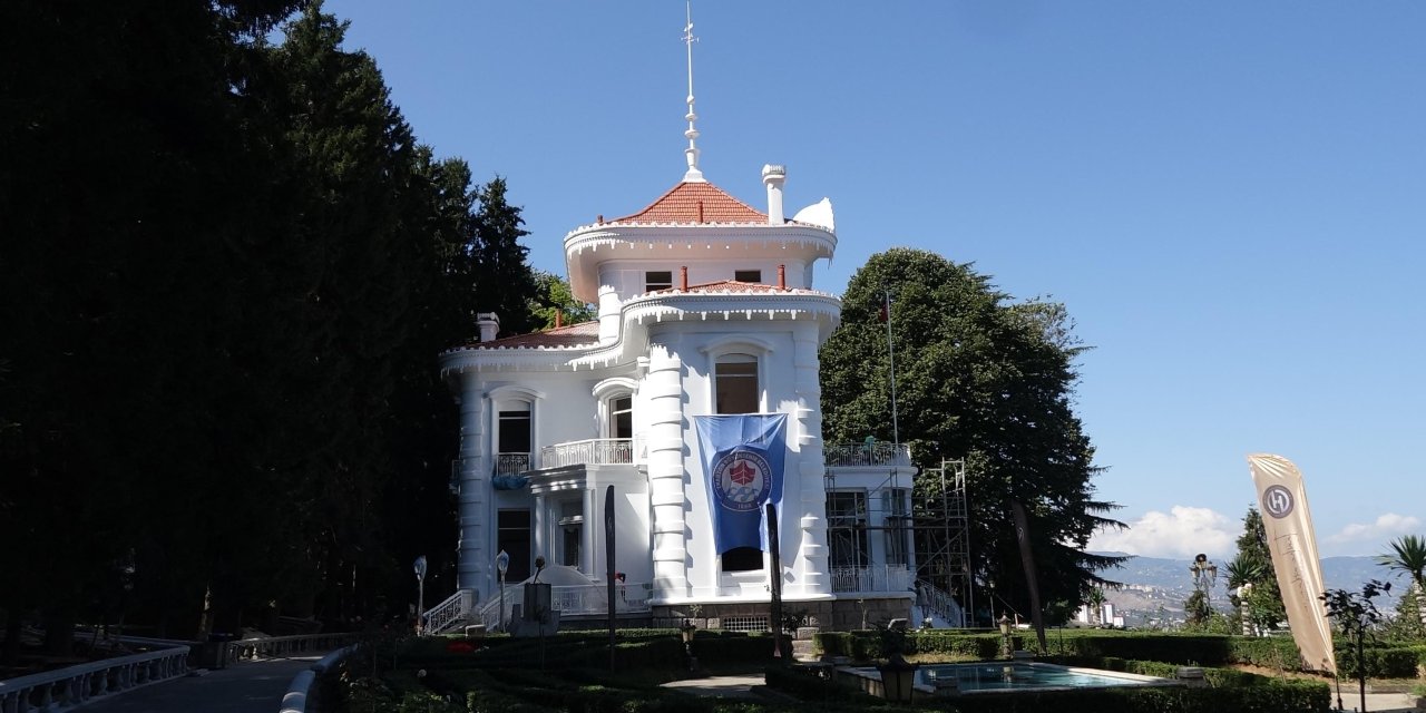 Atatürk Köşkü'ndeki Eksik Mobilyaların Da Replikası Yapıldı