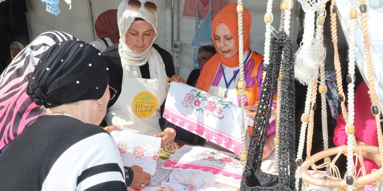 Zeytinburnu’nda Kadınlar ‘El Emeği Günleri’ İle Ekonomiye Katkı Sağlıyor