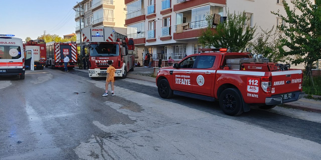 Ankara'da, Apartman Dairesinde Yangın