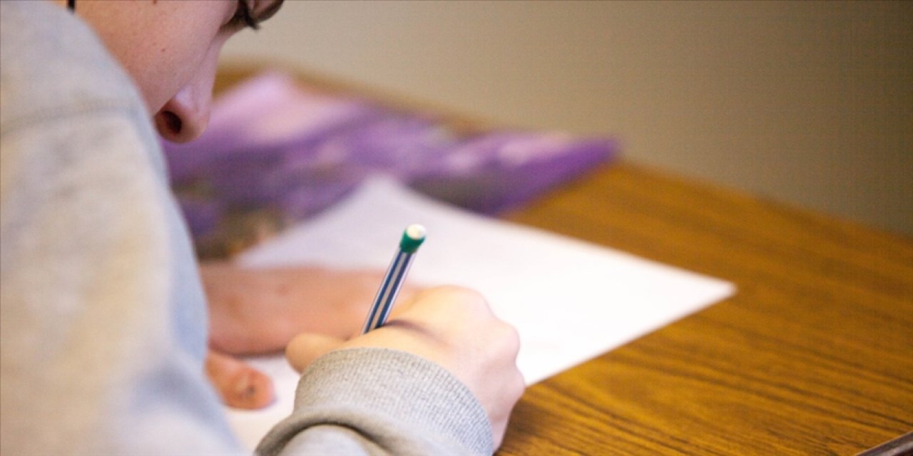 MEB'in ortaokul ve liselerde başlatacağı "ortak sınav"ın ayrıntıları netleşti