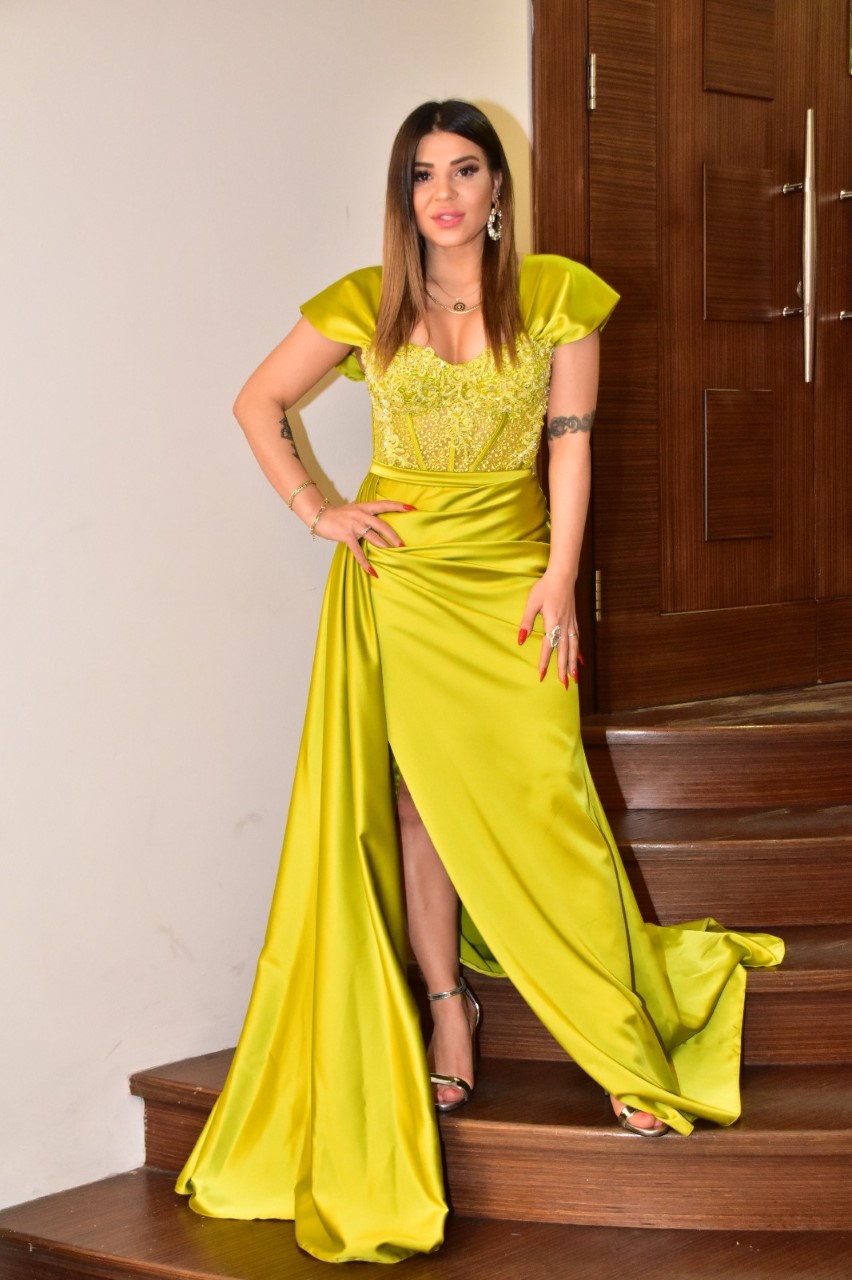 Pamuk Pars'tan 2023'ün Aşk Şarkısı: "Aşk Bu Ya"