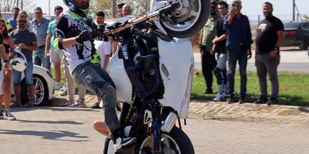 Motosiklet Festivalinde Akrobasisi Gösterisi İlgiyle İzlendi
