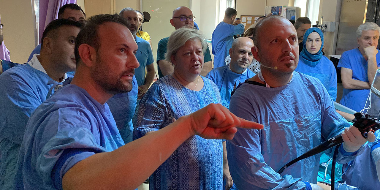 Rize'de  'Endoskopik Ultrasonografi Cihazı' Eğitimi Verilirken Hastalara da Teşhis Koyuldu