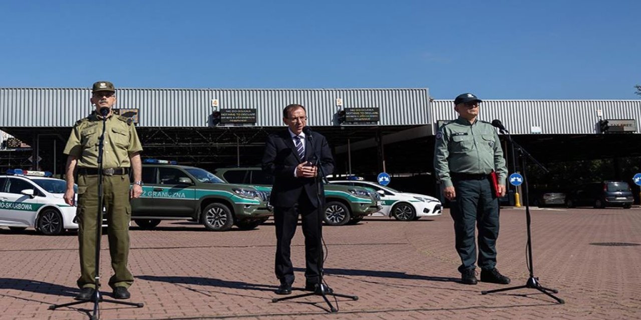 Rusya Plakalı Araçların Polonya Sınırını Geçmesi Yasaklandı