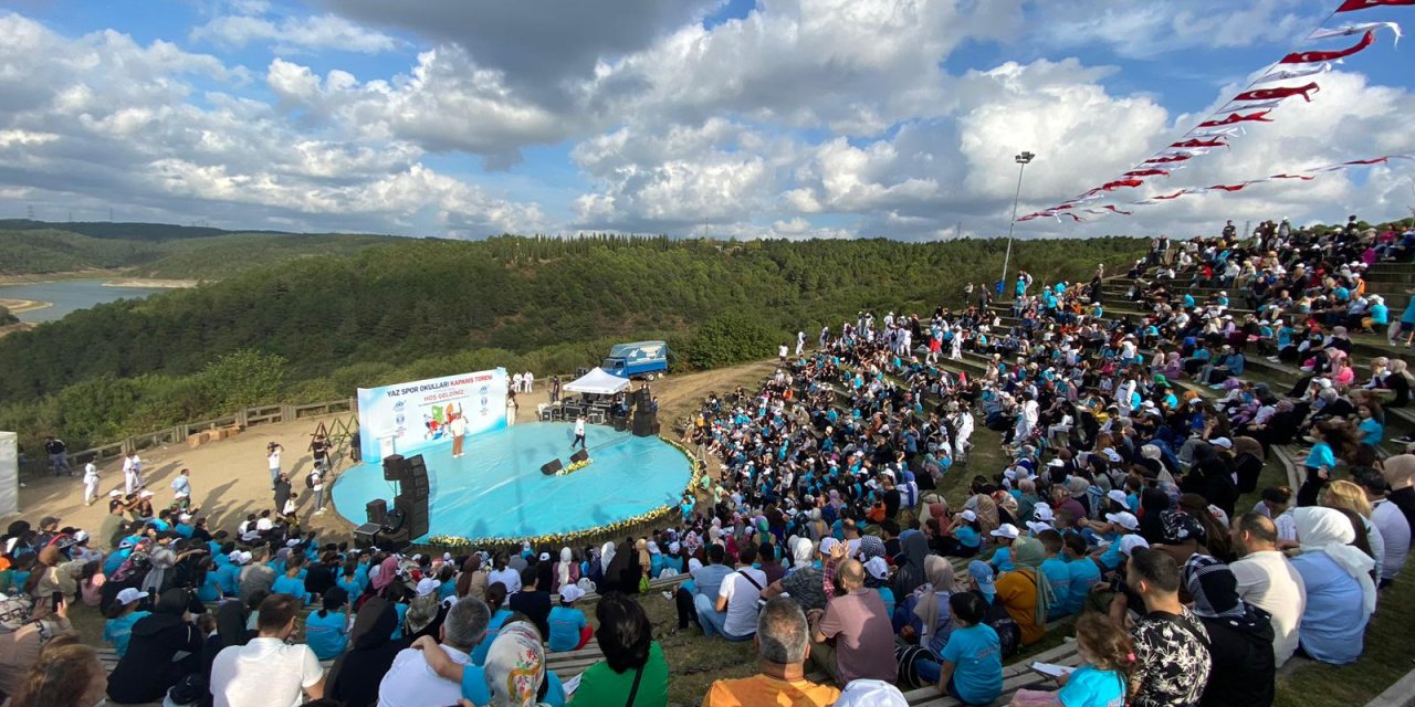 Bakan Bak: Çocuklarınızı Spor Ve Teknolojiyle Buluşturun