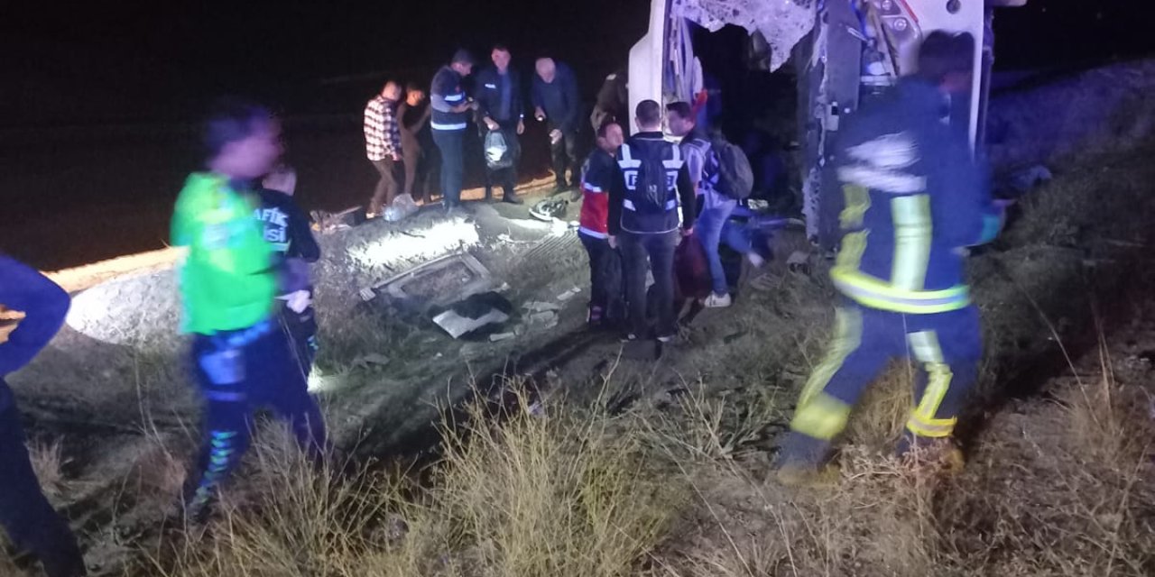 Van 5 Göçmenin Öldüğü Kazada Yaralanan 30 Kişiden 21'i Taburcu Oldu