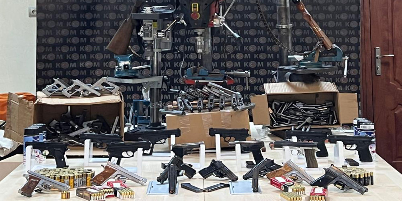 Silah kaçakçıları ilk kez hakim karşısına çıktı