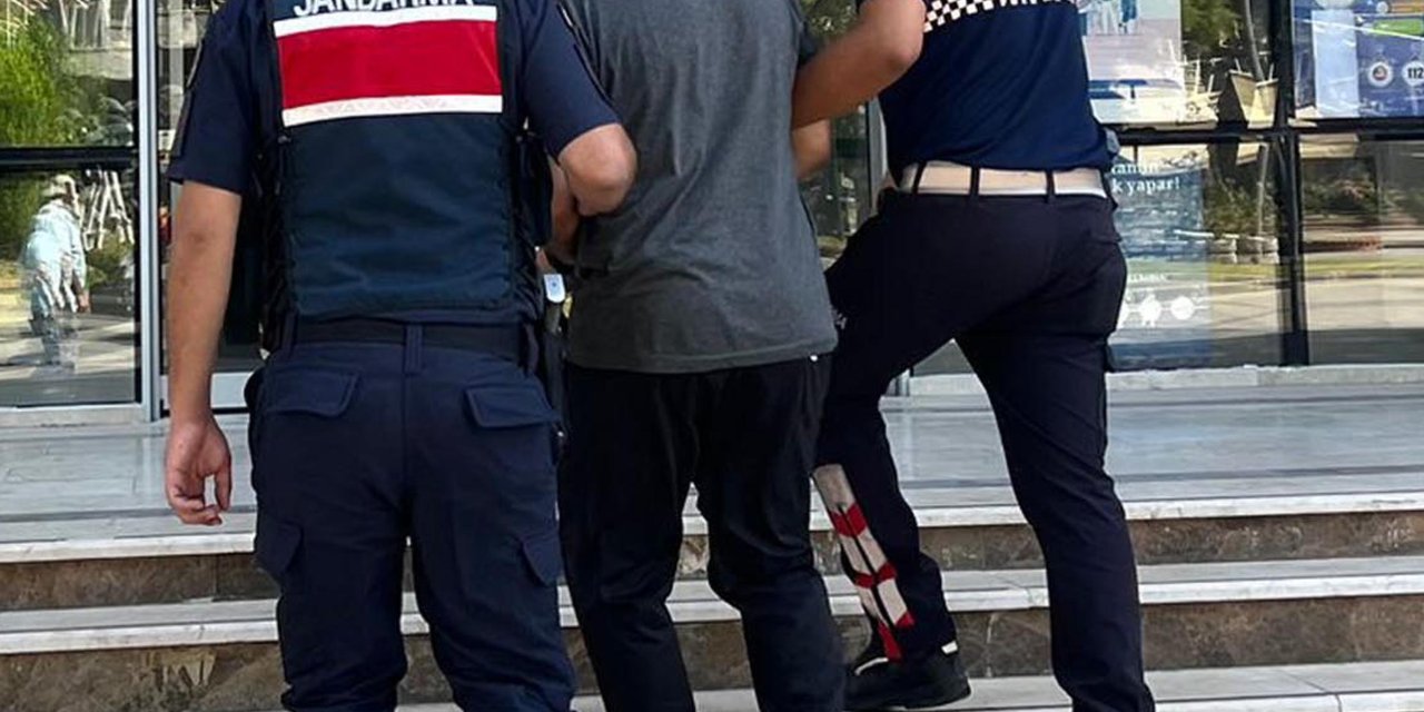 Aydın'da Evinde 35 Silah Ele Geçirilen Şüpheli Tutuklandı