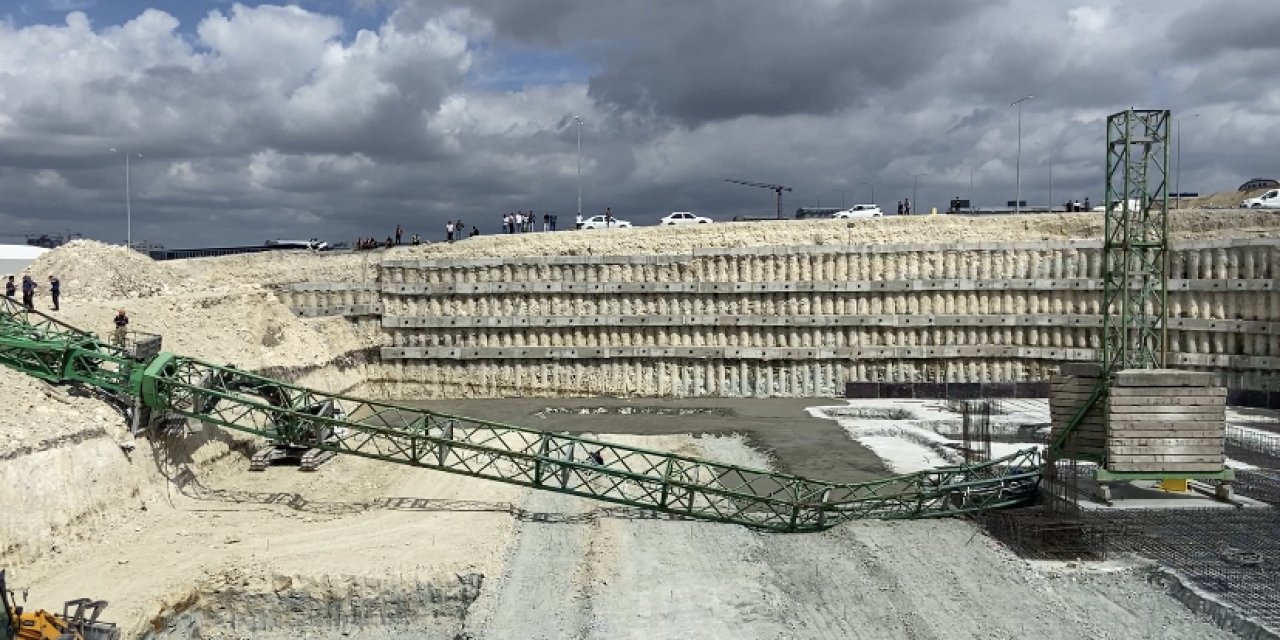 Arnavutköy’de İnşaat Alanında Vinç Devrildi: 1 Ölü