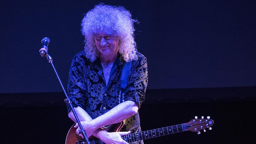 Brian May, Orlando Bloom ve Natalie Portman'dan depremzedelere destek