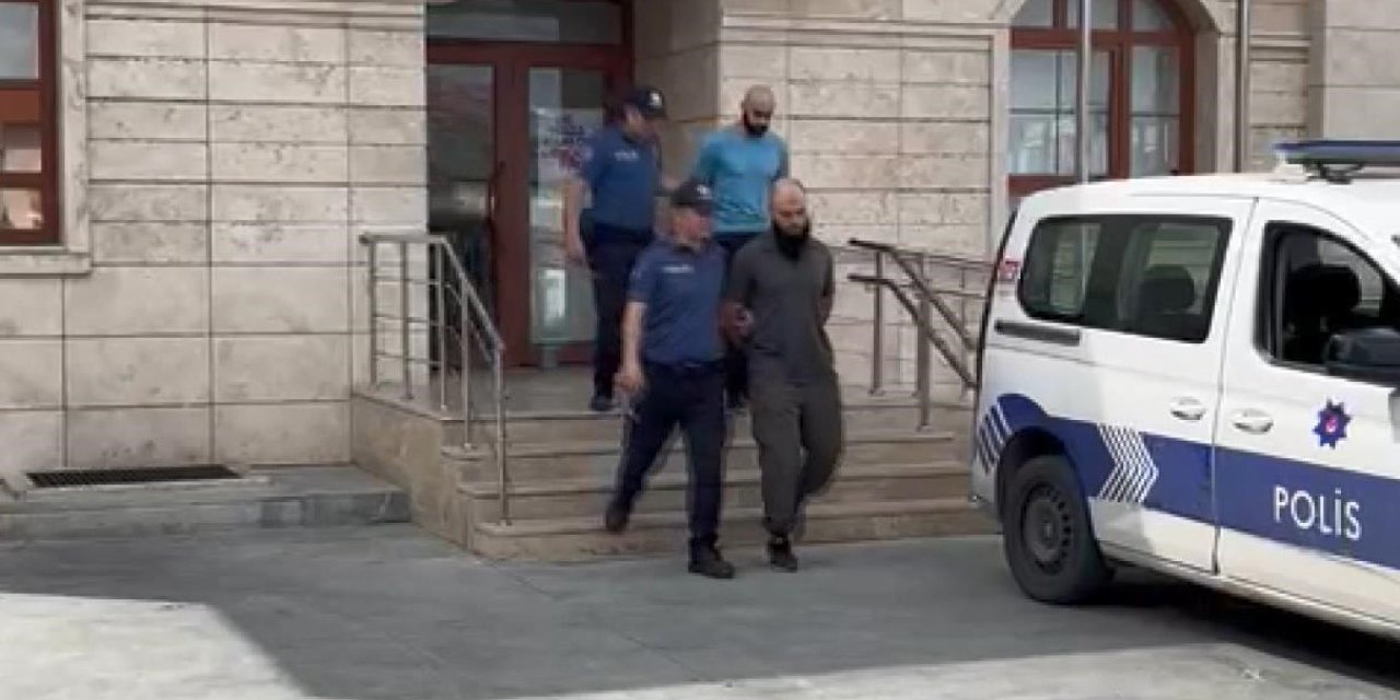 (Ek Fotoğraflarla)sazlıdere Barajı’nda Leylekleri Silahla Vuran 2 Kişi Yakalandı