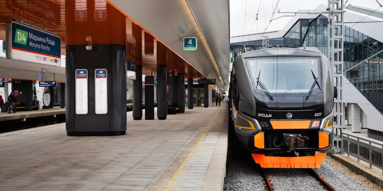 Moskova Metrosu’nun Dördüncü Bağlantı Hattı Hizmete Açıldı