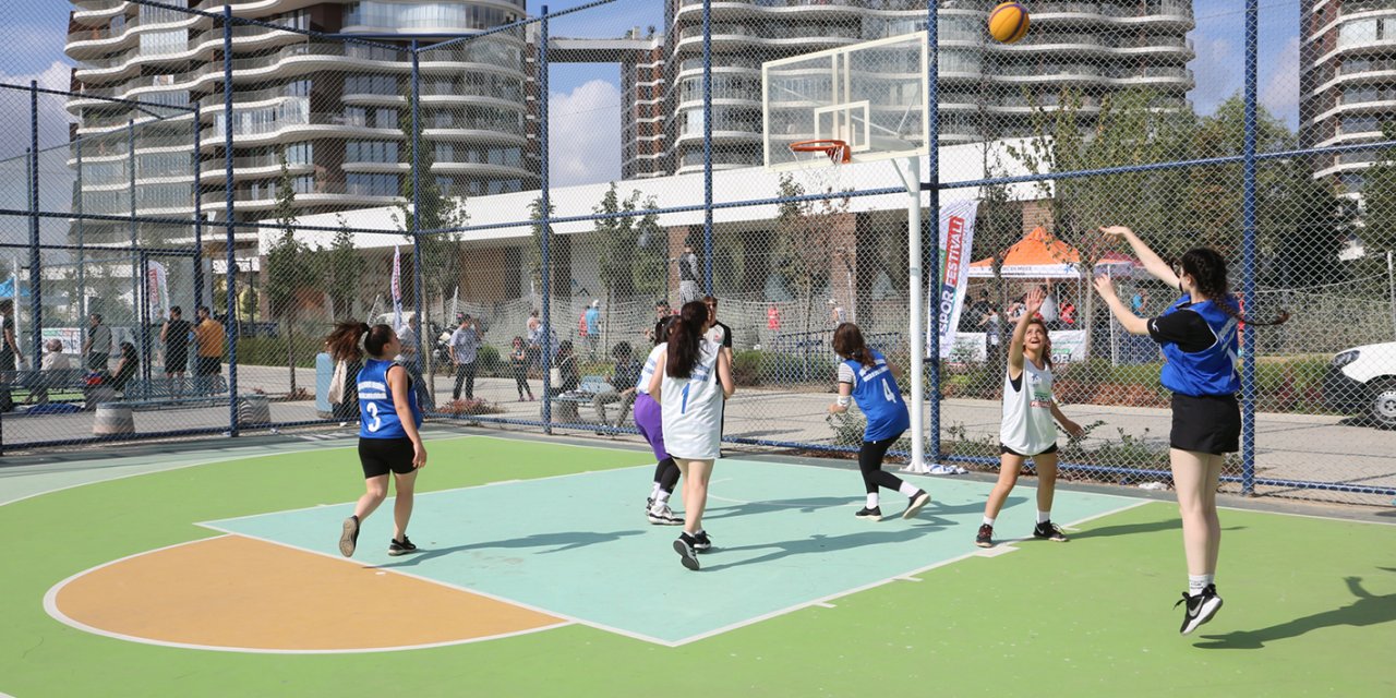 Küçükçekmece'de Spor Festivali Düzenlendi